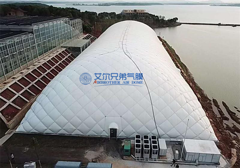 氣膜建筑的綠色發(fā)展不是簡(jiǎn)單、表象的，而是全方位的